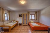 OMR57427_8_9 - MFH beim Enzianhof, Kleinod zur Entwicklung