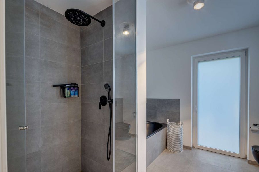Badezimmer 1