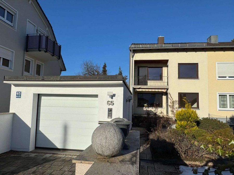 VERKAUFT: Raumwunder für die ganze Familie! 208 qm Wohn/Nutzfläche in begehrter Lage, Waldperlach, 81739 München, Zweifamilienhaus