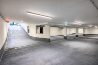 Tiefgaragenzufahrt