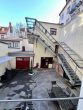 Hofansicht mit Garage