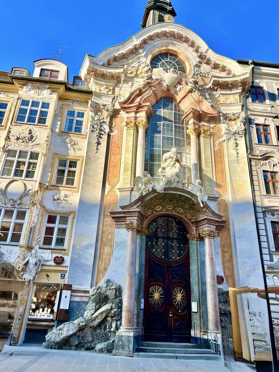 Asamkirche in der Blickachse